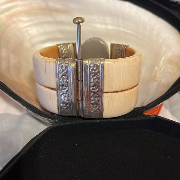 bracelet - Picture 3 of 8